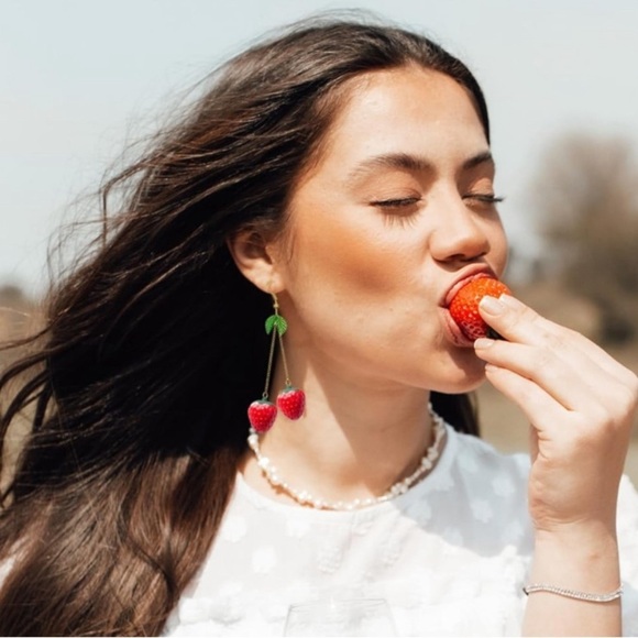 Adorable Acrylic Strawberry Dangle Earrings - Picture 2 of 6
